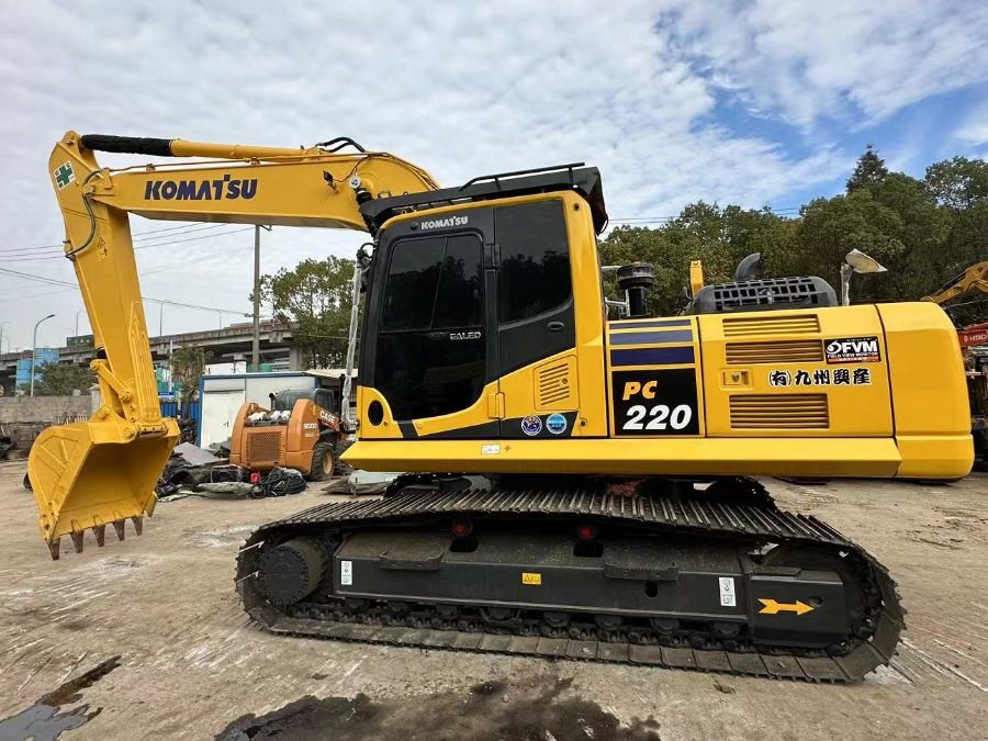 Япония Подержанный экскаватор Komatsu для продажи Подержанный PC220-8 Машины Jindongyu