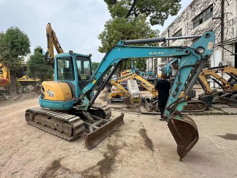 Японская Экскаватор Кубота в продаже Подержанная машина KXX155-3