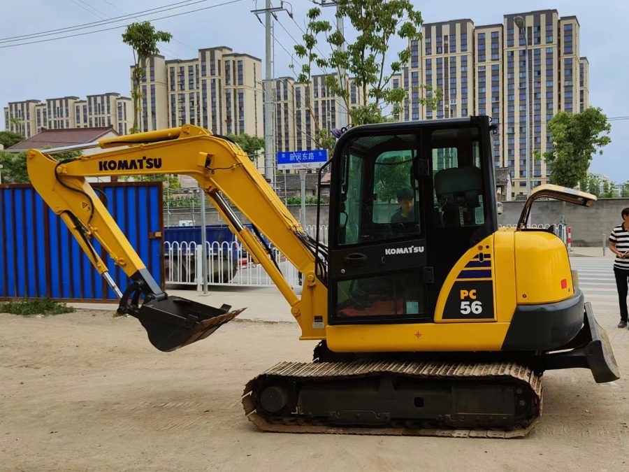Япония Подержанная экскаватор Komatsu для продажи Подержанная машина PC56-7 Jindongyu Machinery