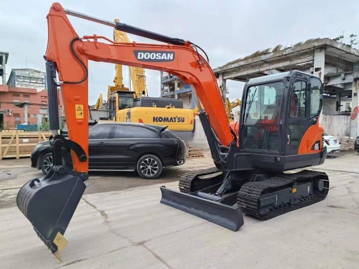 Корея Подержанный экскаватор Doosan для продажи Подержанный DX55 Jindongyu Machinery